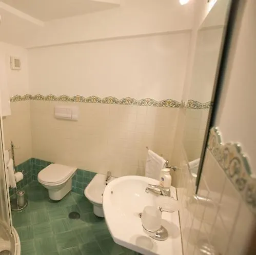 La Lanterna Bed and Breakfast 3*